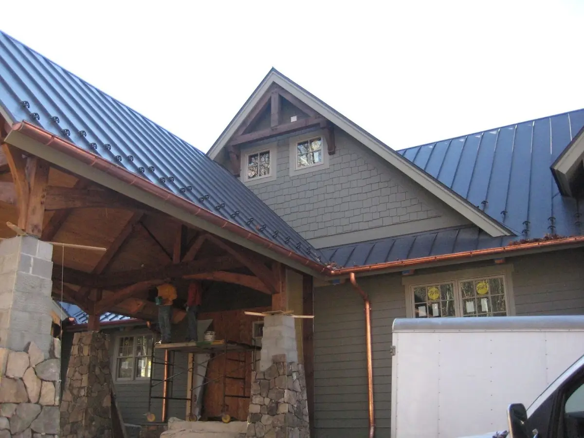 Craftsman Roofing team delivering quality roofing work in Maryville